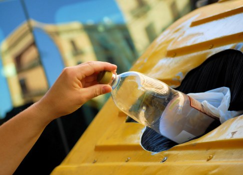 Implementing an effective waste management plan for businesses